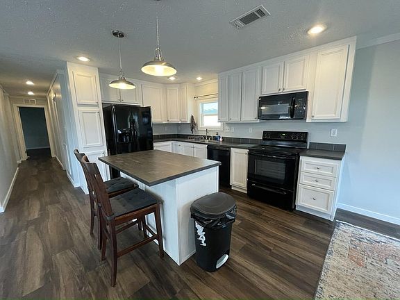 2nd image of 475 Eland Dr #475