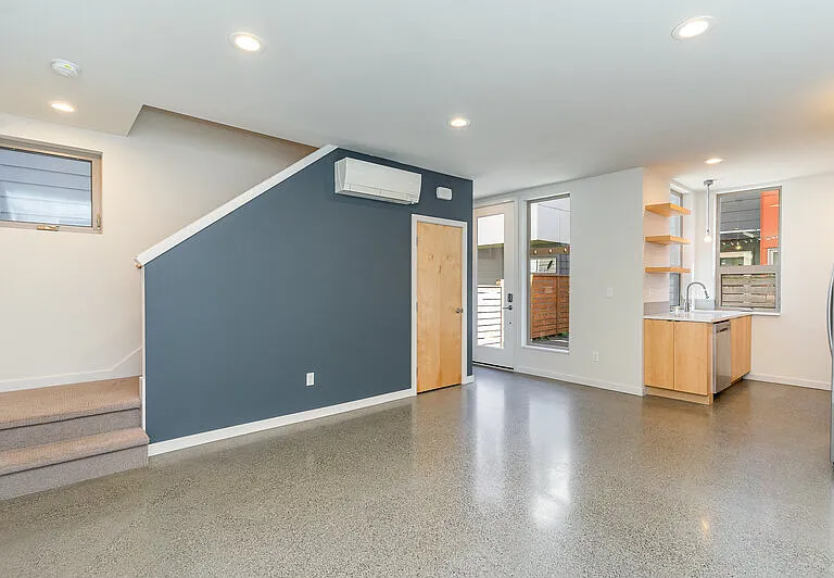 426 26th Ave S #A — Photo 3