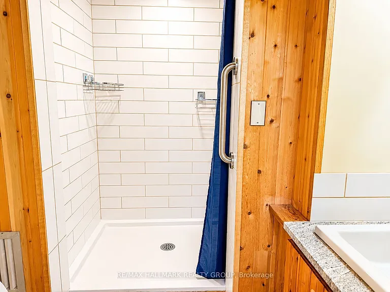 3565 Albion Rd — Photo 33