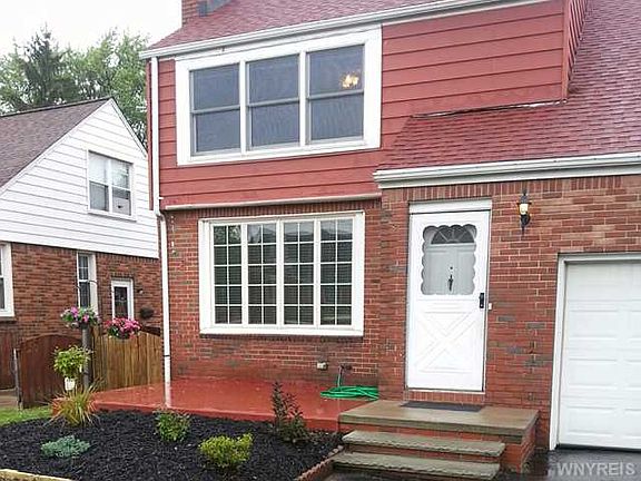 3rd image of 742 Cleveland Dr