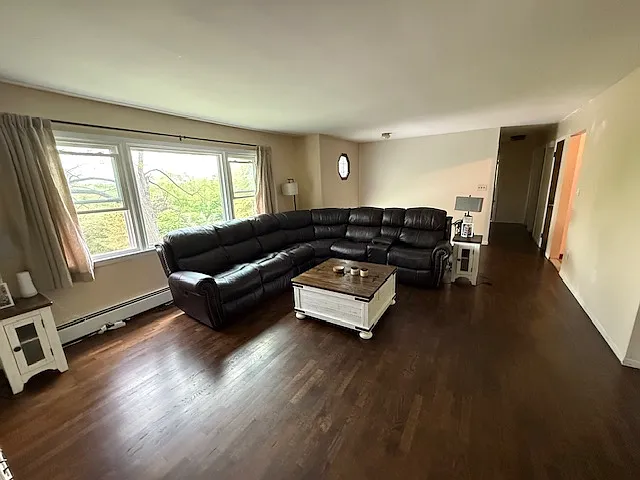 815 Tulip Dr — Photo 7