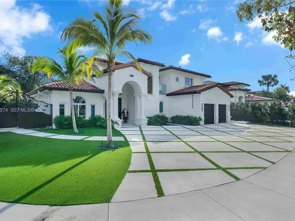 15721 NW 79th Ct, Miami Lakes, FL 33016