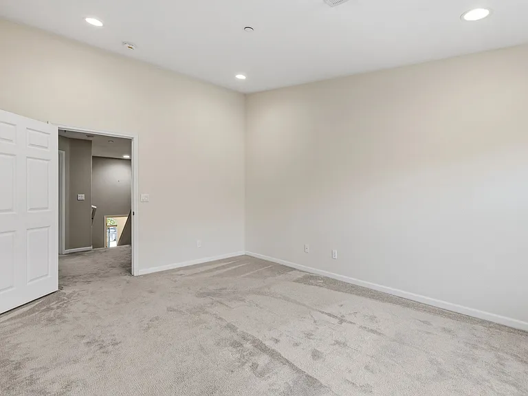 536 Adeline Ave — Photo 12
