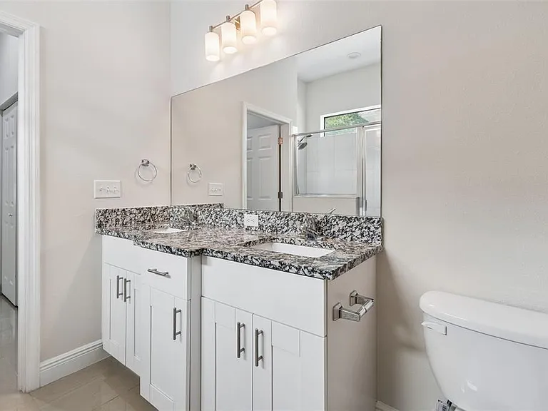 2311 W Aileen St — Photo 26