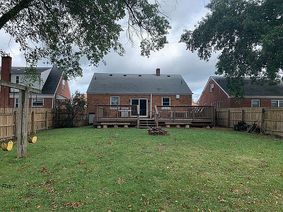 4th image of 4239 Marlin Ave