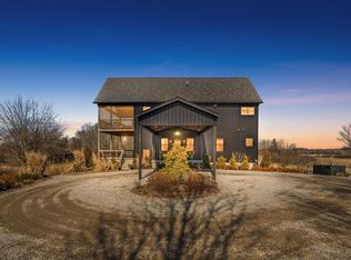 6364 126th Ave, Fennville, MI 49408