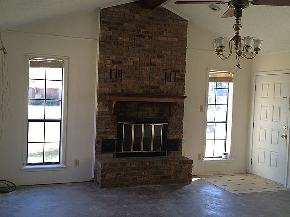 4th image of 4805 Bradley St