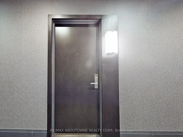 55 Speers Rd #1007 — Photo 36