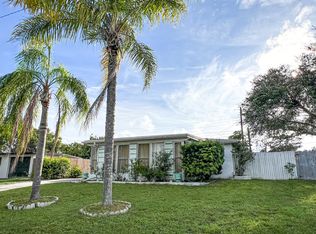 11966 104th St, Largo, FL 33773