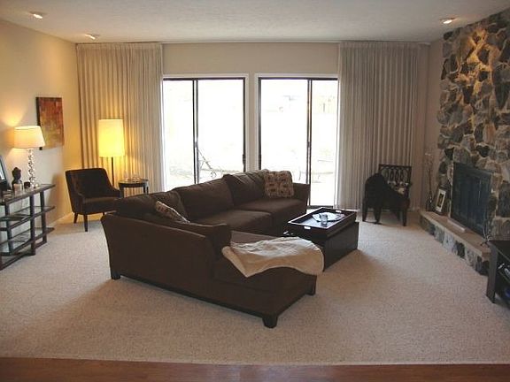 4th image of 570-20 Russet Woods Ln