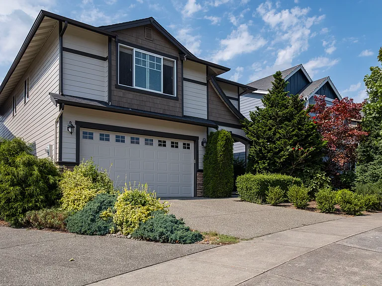 613 195th St SE — Photo 3