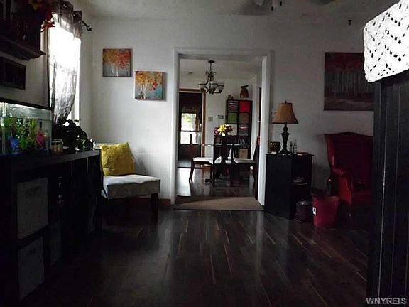 3rd image of 36 Geneva St