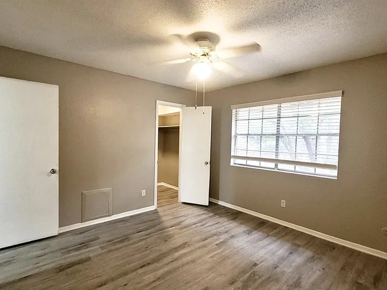 The Citadel Apartments — Photo 17