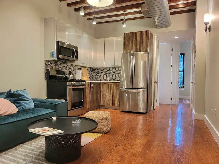 1275 Jefferson Ave #3 — Photo 1