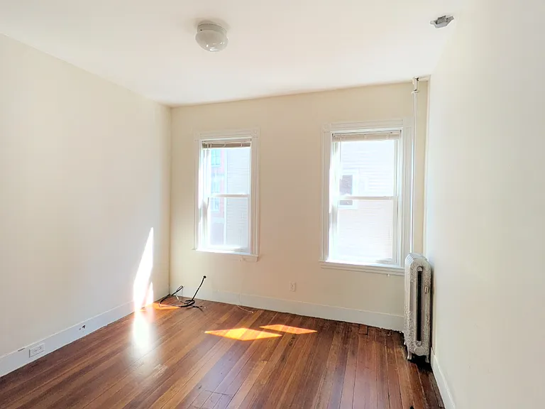 10 Athol St #2 — Photo 5