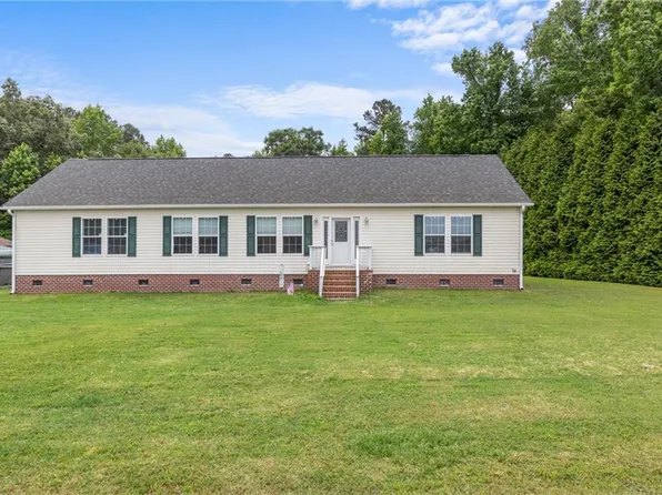 35220 Seacock Chapel Rd, Zuni, VA 23898