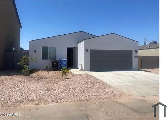 1335 E Pueblo Ave — Photo 8
