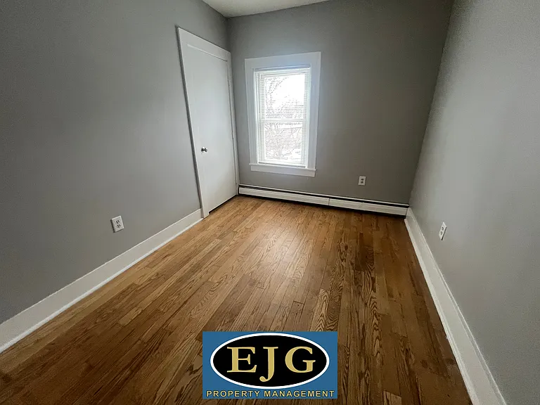 29 Canal St #7 — Photo 13