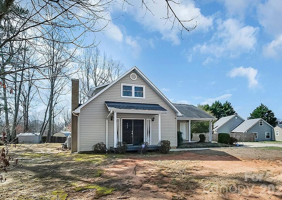 1st image of 122 Rockman Rd