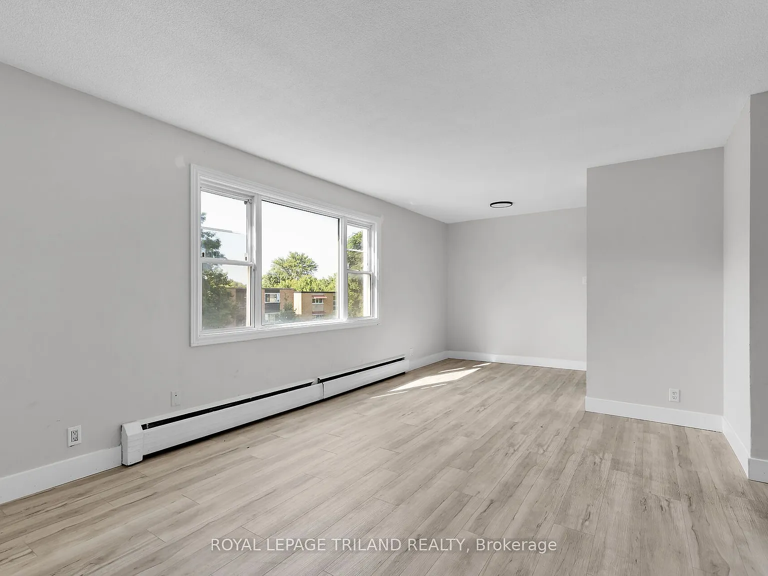 3 bed, $1,795 — Photo 1