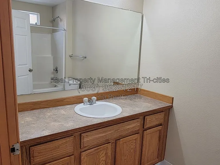 6305 Thistledown Dr — Photo 9