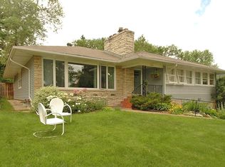 1667 Beechwood Ave, Saint Paul, MN 55116