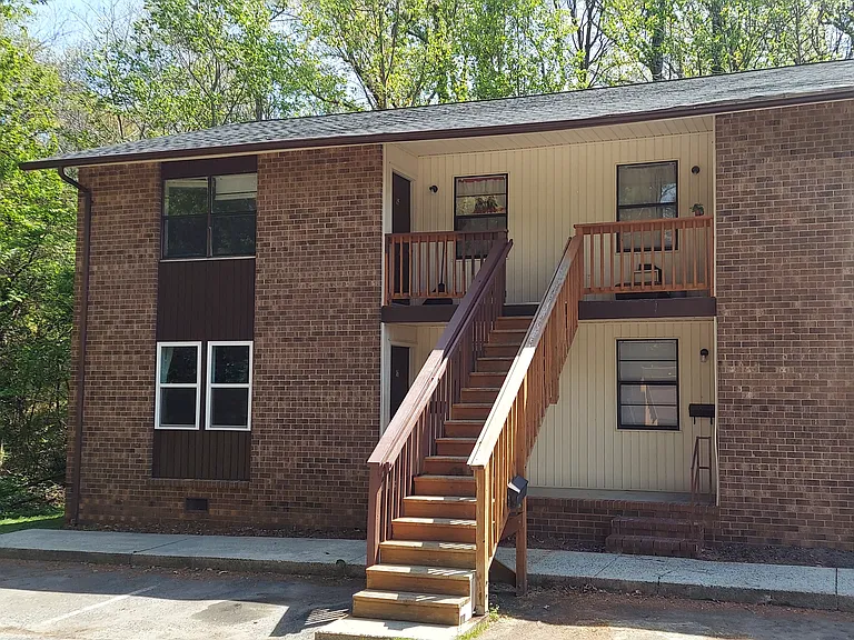 427 S Main St #2 — Photo 2