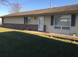 4 Memory Ln #4, El Paso, IL 61738