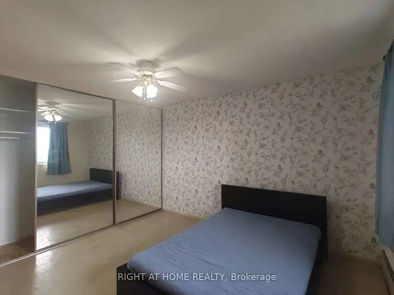 20 Chesterton Dr #501 — Photo 5