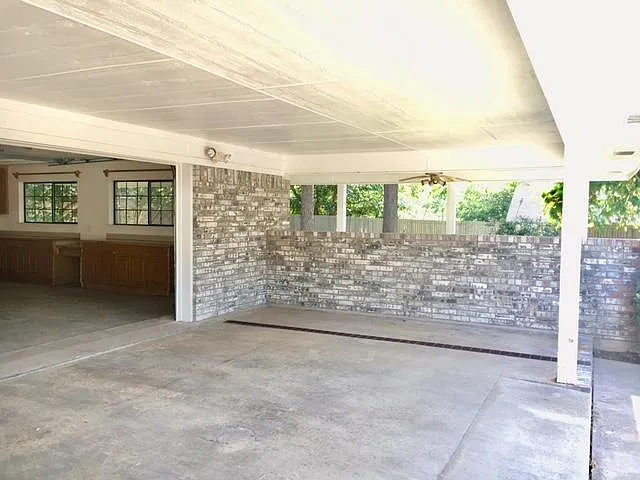 430 Sq. Ft Detached garage and Carport area