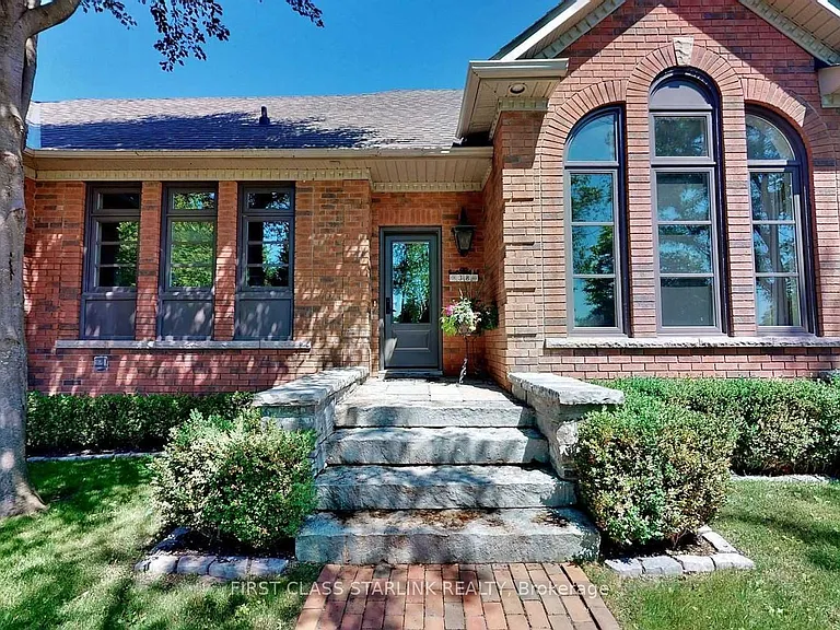 38 Kensington Dr — Photo 5