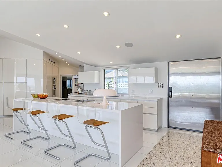 11001 Wrightwood Pl — Photo 17