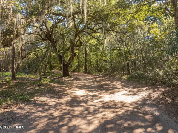 15 Chaplin Drive, St. Helena Island, SC 29920