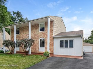 481 Rockhurst Rd, Bolingbrook, IL 60440