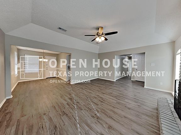 4th image of 6102 Ivy Glen Dr