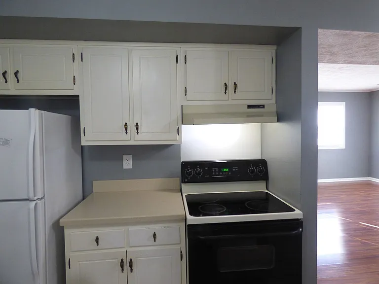 372 Redding Rd #A — Photo 8