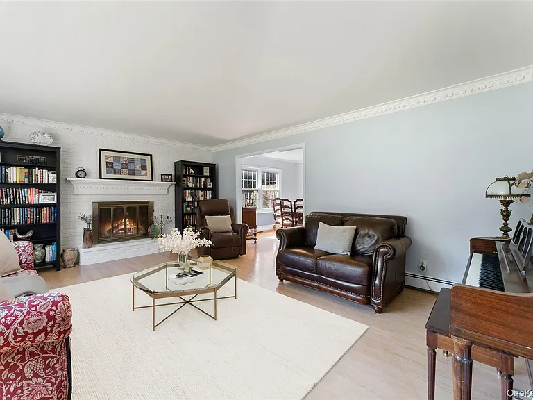 14 Earlwood Dr — Photo 5