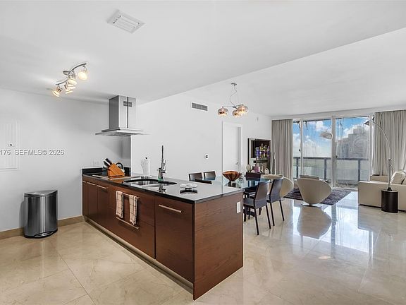 4th image of 495 Brickell Ave APT 2405