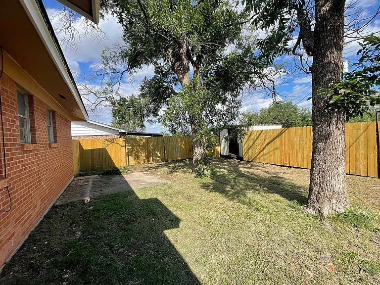 3214 Drexel Ave — Photo 8