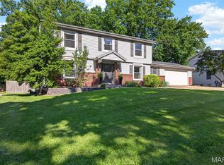 29 Atwater Dr, Saint Peters, MO 63376