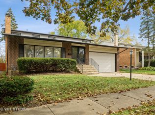 653 Barberry Rd, Highland Park, IL 60035