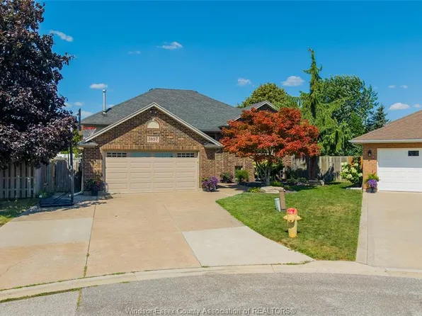 3857 Socrates Ct, Windsor, ON N9G 2P2