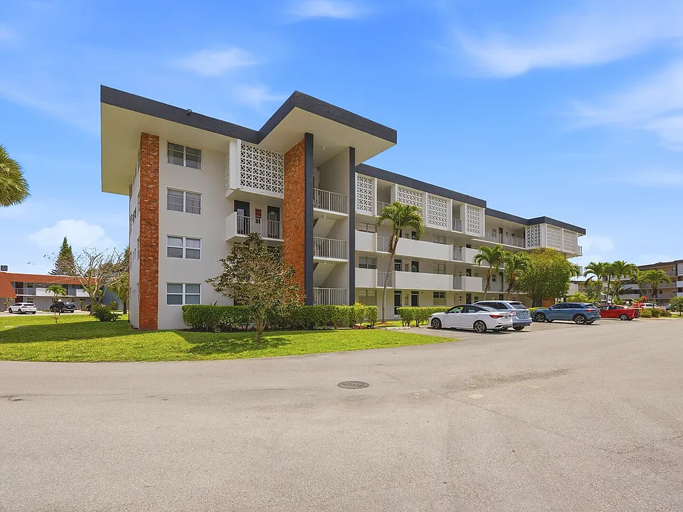 2991 NW 46th Ave #303