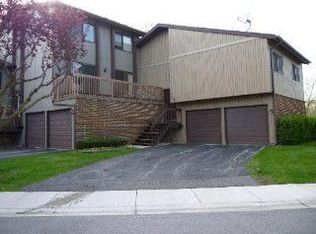 78 Salt Creek Rd, Roselle, IL 60172