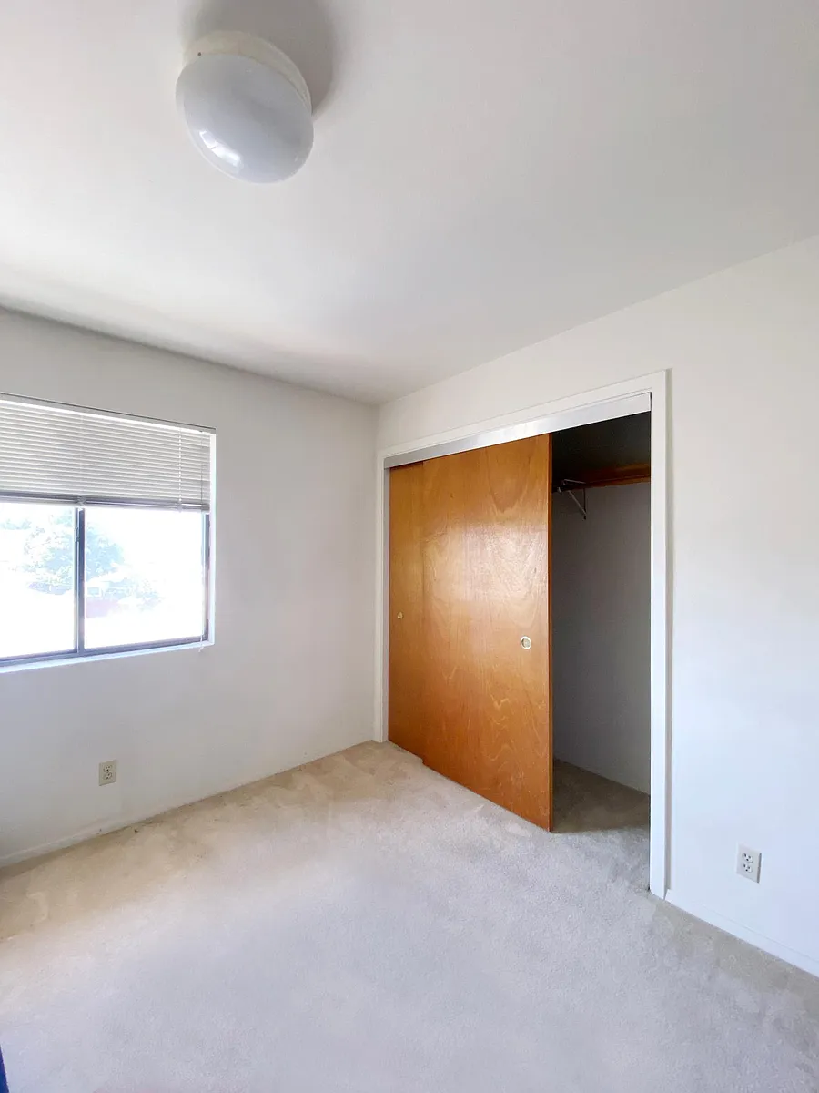 Building Photo - 6129 Panama Ave