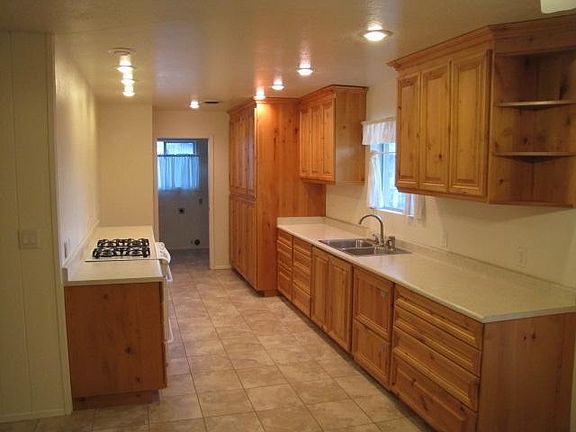 3rd image of 15 N 17th St