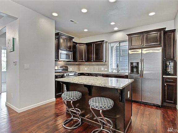 3rd image of 602 Sandalwood Dr SW