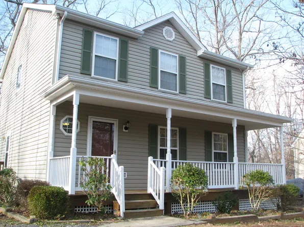 12 Rockwood Ln, Palmyra, VA 22963