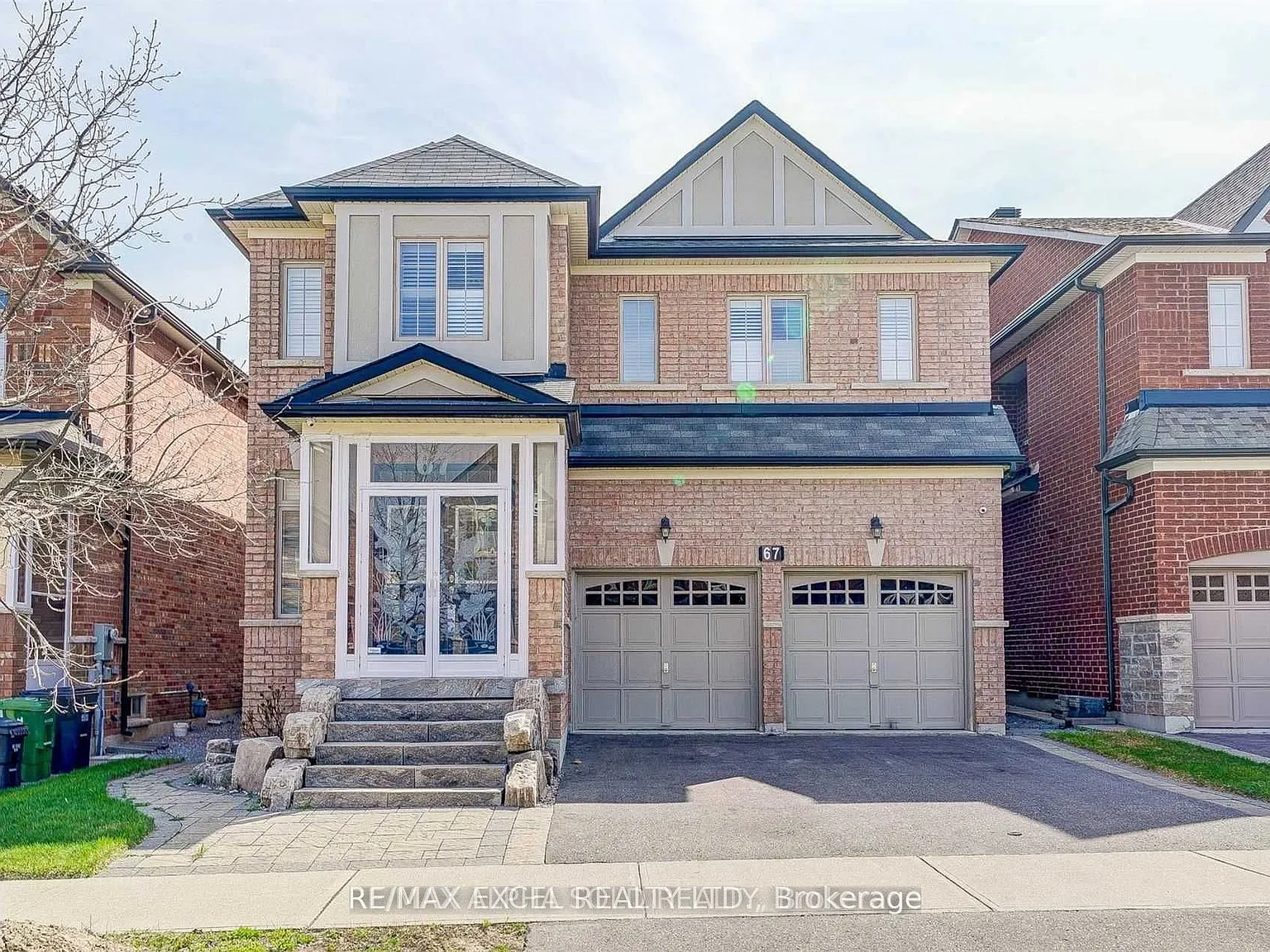 4 bed, $4,180 — Photo 1