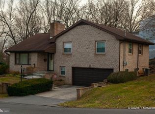 1507 W Race St, Martinsburg, WV 25401